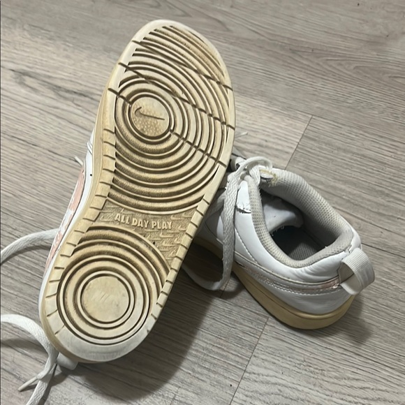 Nike - All Day Play Kids White and Pink Sneakers - Picture 5 of 6